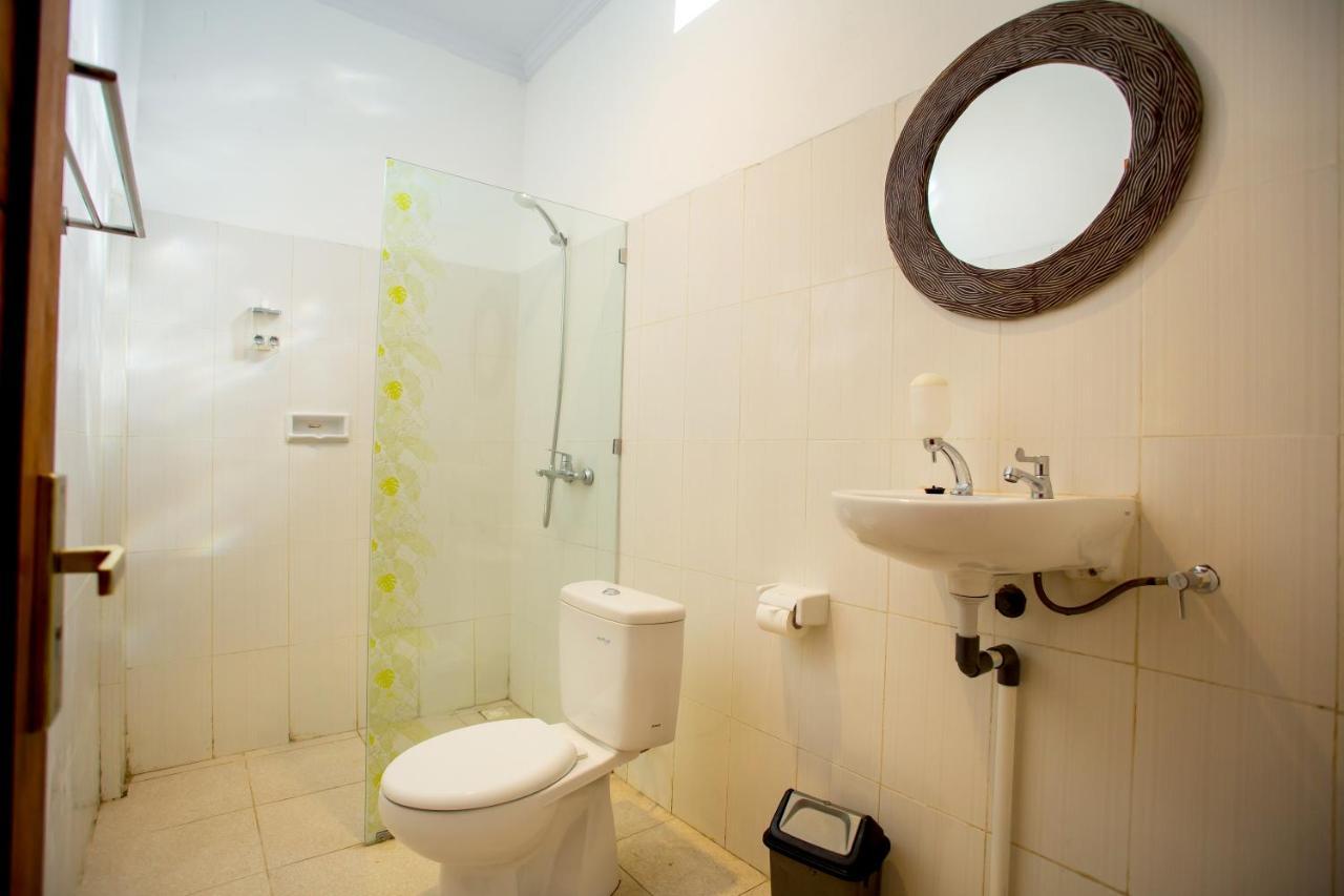 The Puncak Santhi Inn Batununggul Zewnętrze zdjęcie